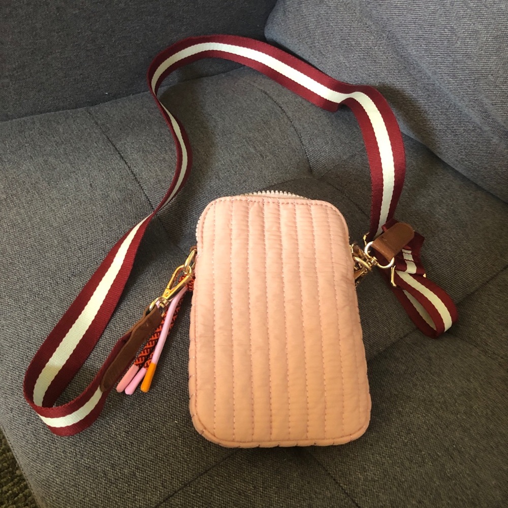 Shiraleah Cell Phone Holder